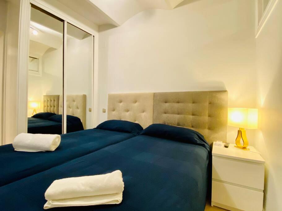 Plaza Santa Ana Ec Apartment มาดริด ภายนอก รูปภาพ